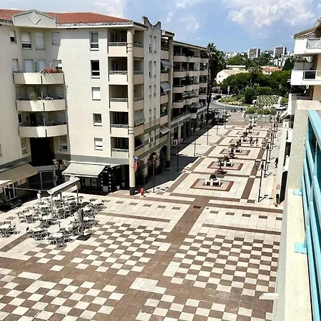 Appartement Antibes Les Pins 2 Pièces Terrasse Piscine