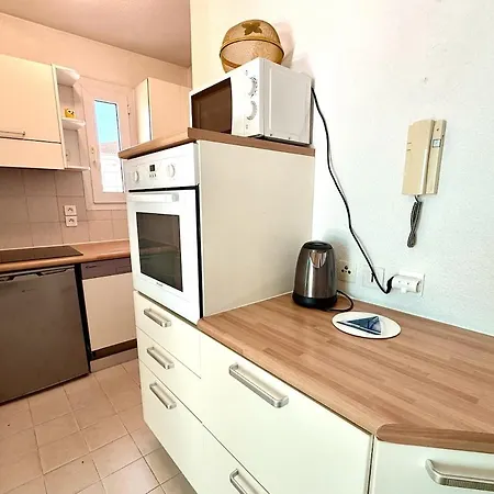 Appartement Antibes Les Pins 2 Pièces Terrasse Piscine *
